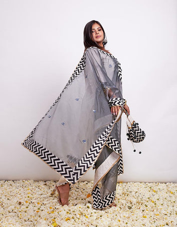 Noor -E-Husn Indian suit