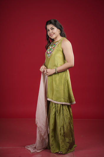 Saiyara Sharara Set